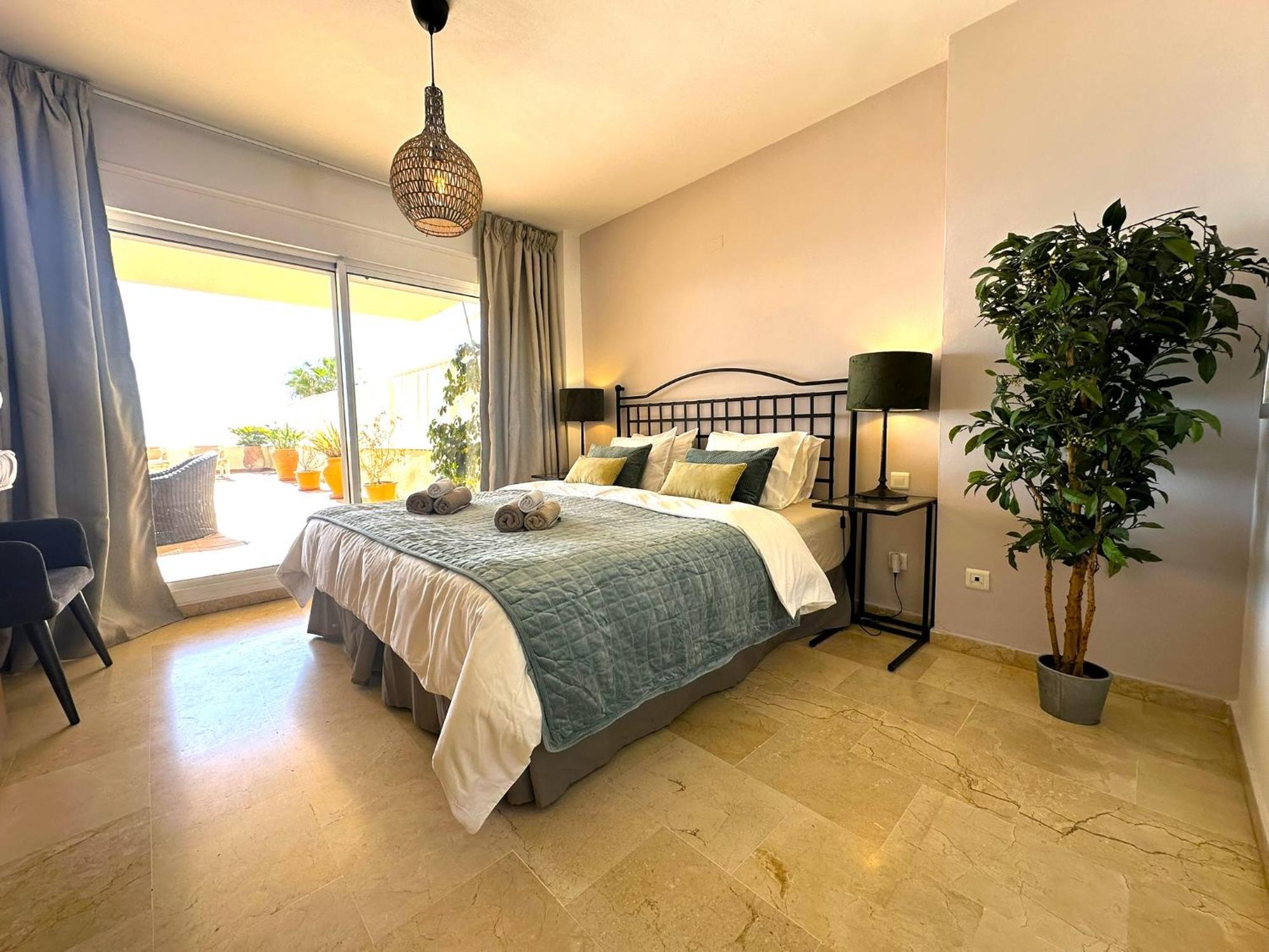 Apartments Bermuda Beach Estepona Esterno foto