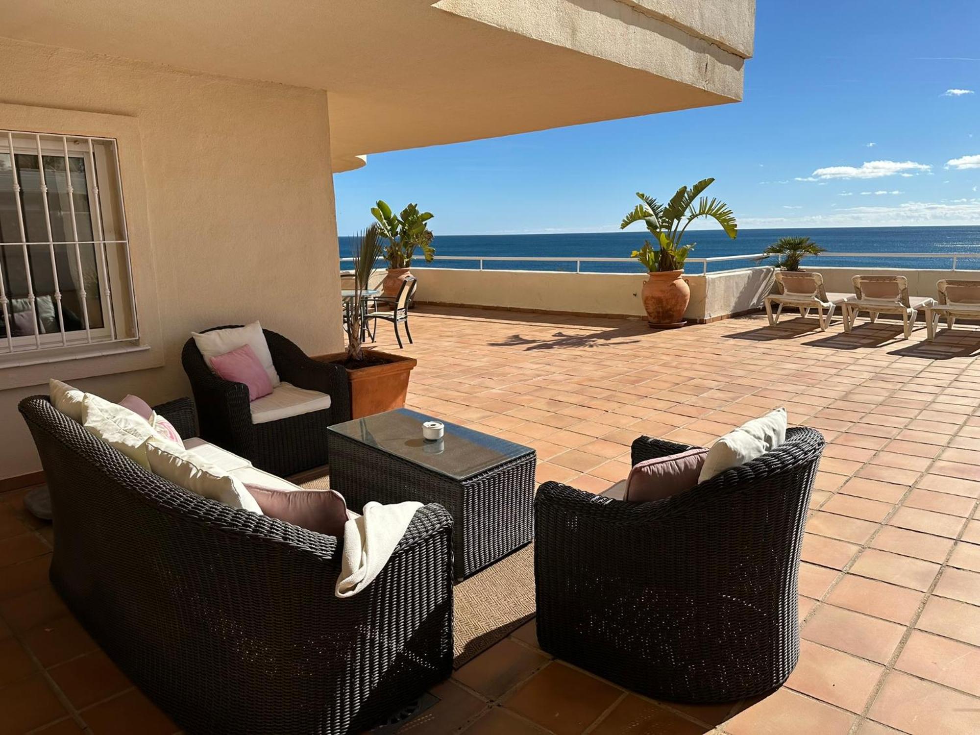 Apartments Bermuda Beach Estepona Esterno foto