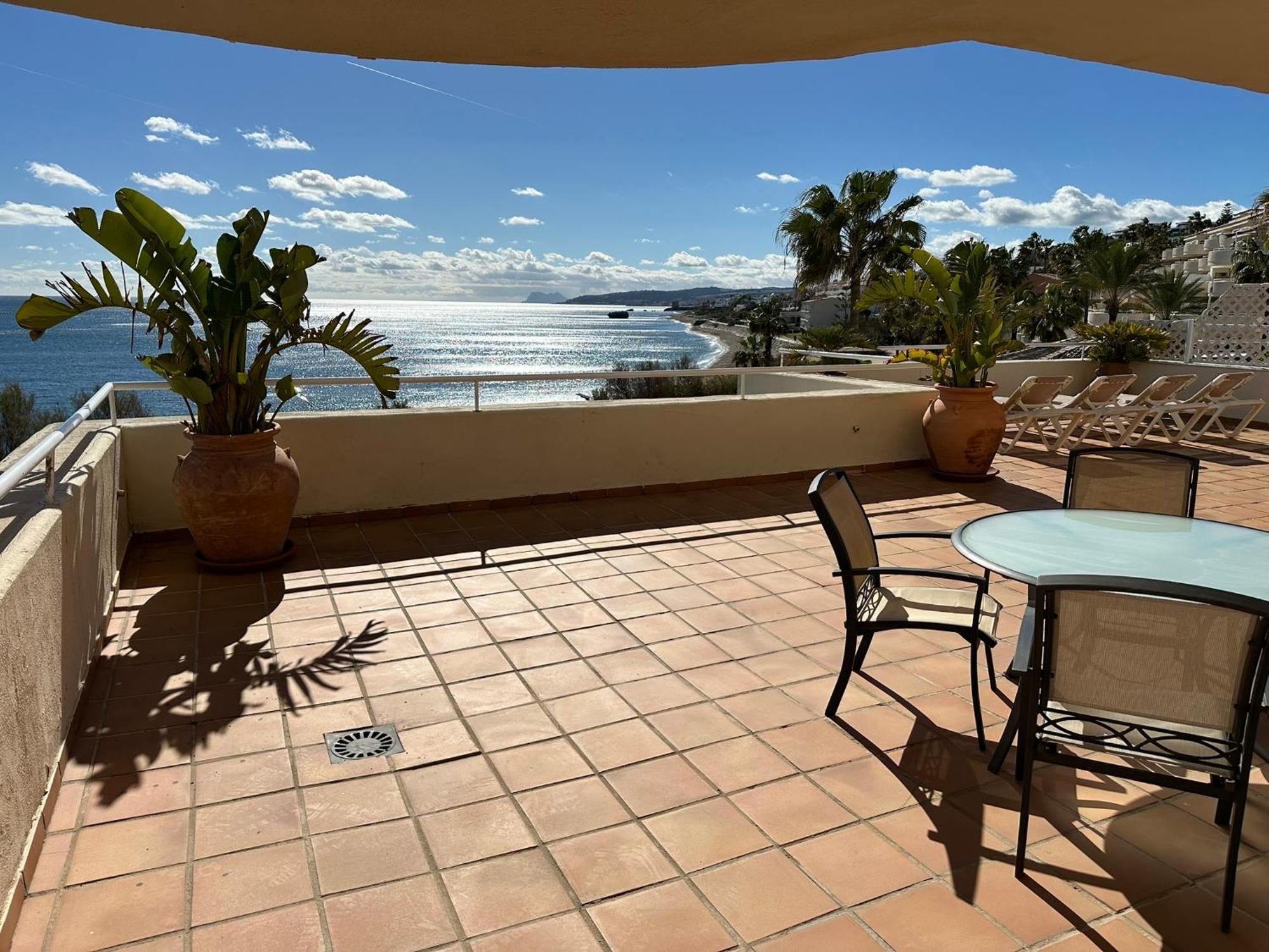 Apartments Bermuda Beach Estepona Esterno foto
