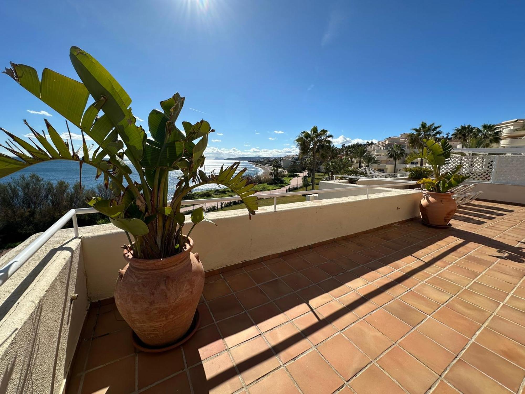 Apartments Bermuda Beach Estepona Esterno foto
