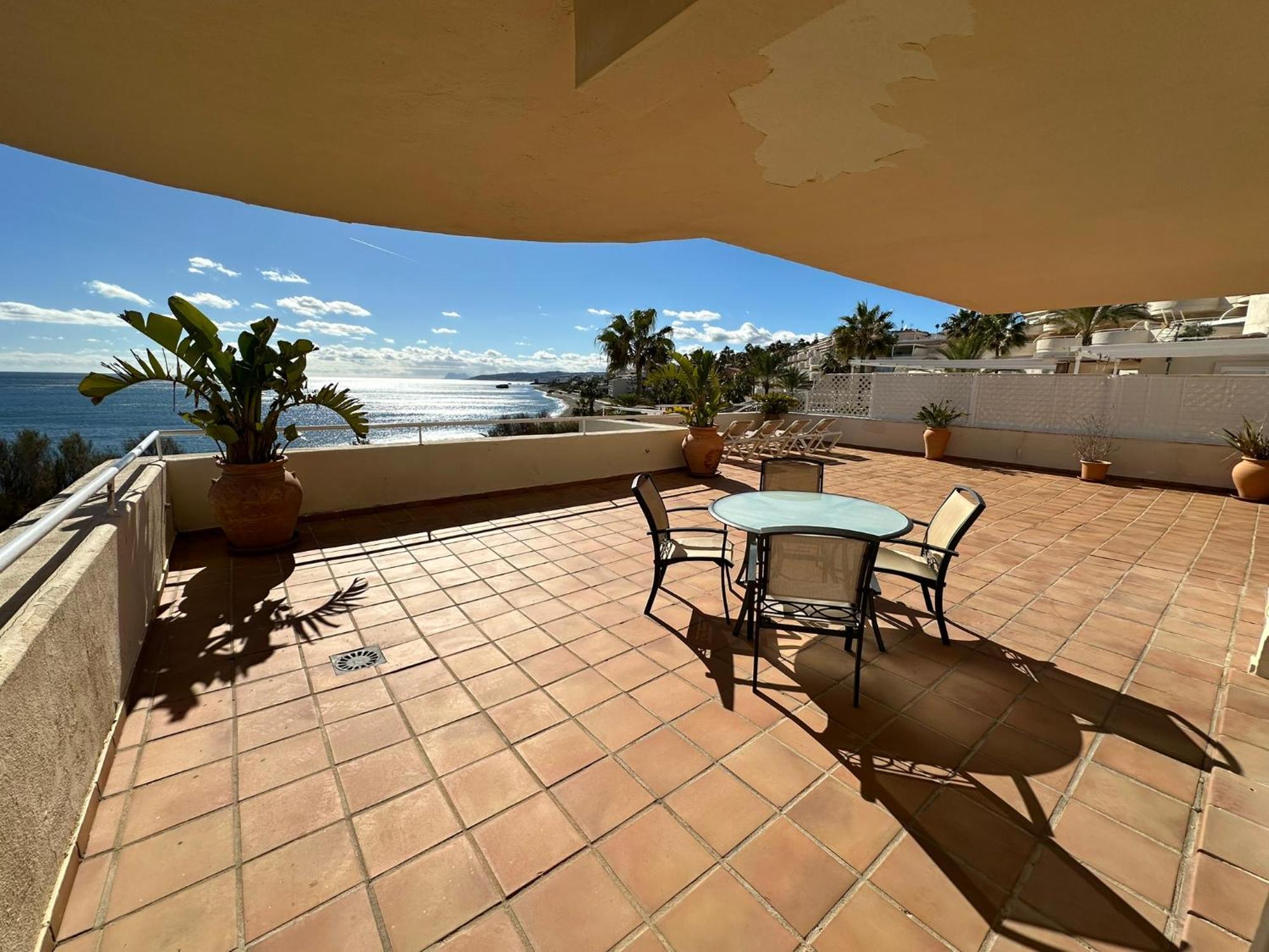 Apartments Bermuda Beach Estepona Esterno foto