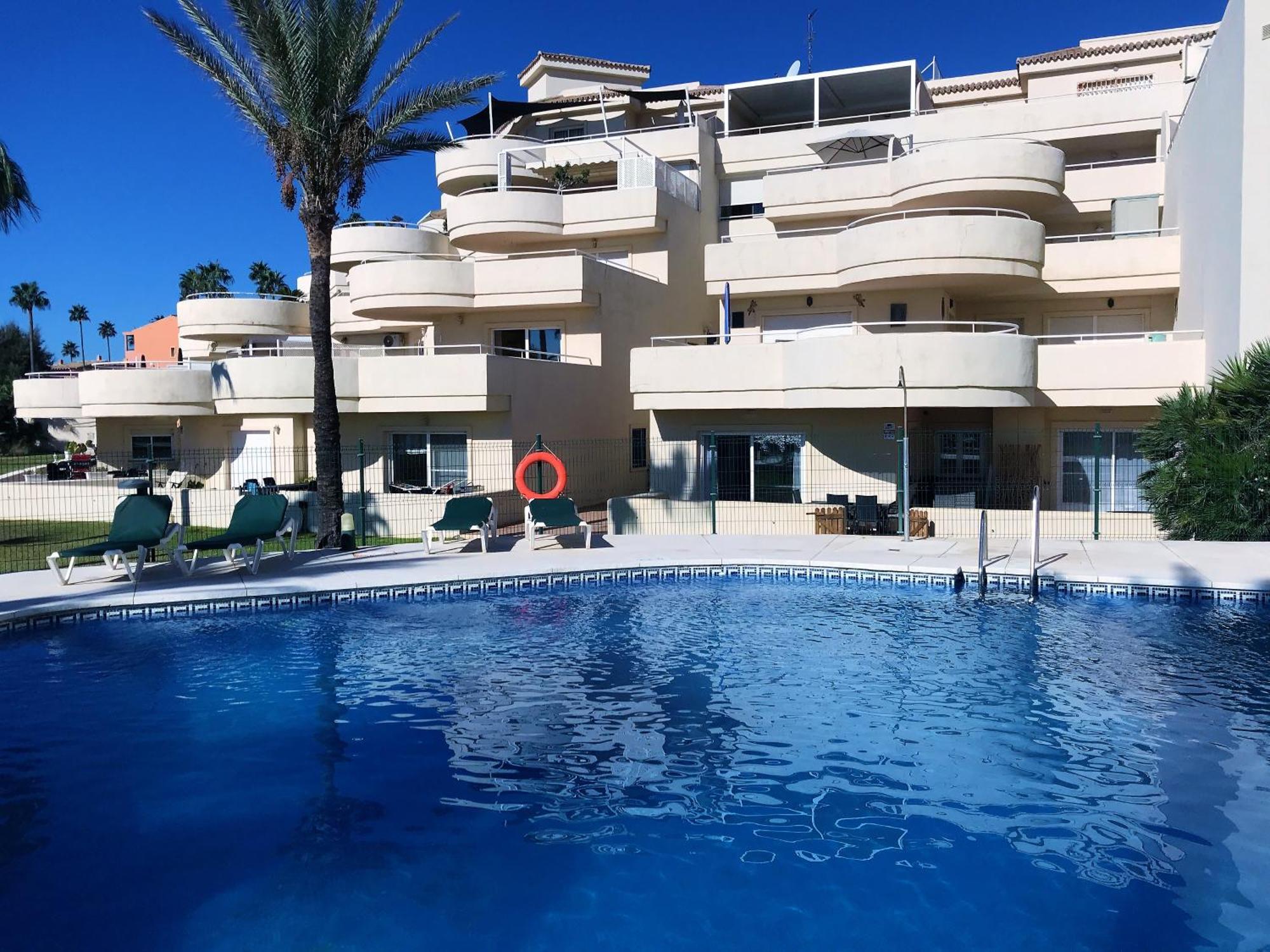 Apartments Bermuda Beach Estepona Esterno foto