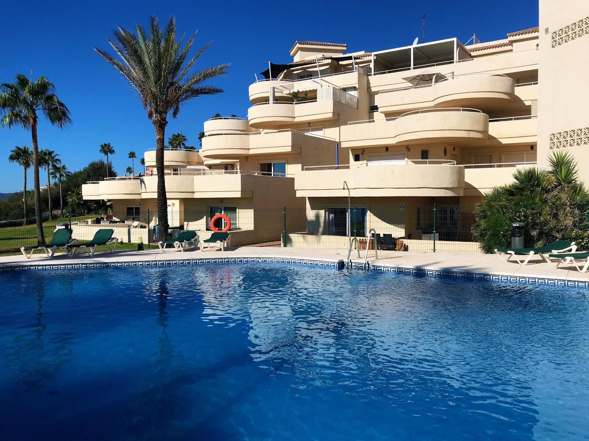 Apartments Bermuda Beach Estepona Esterno foto