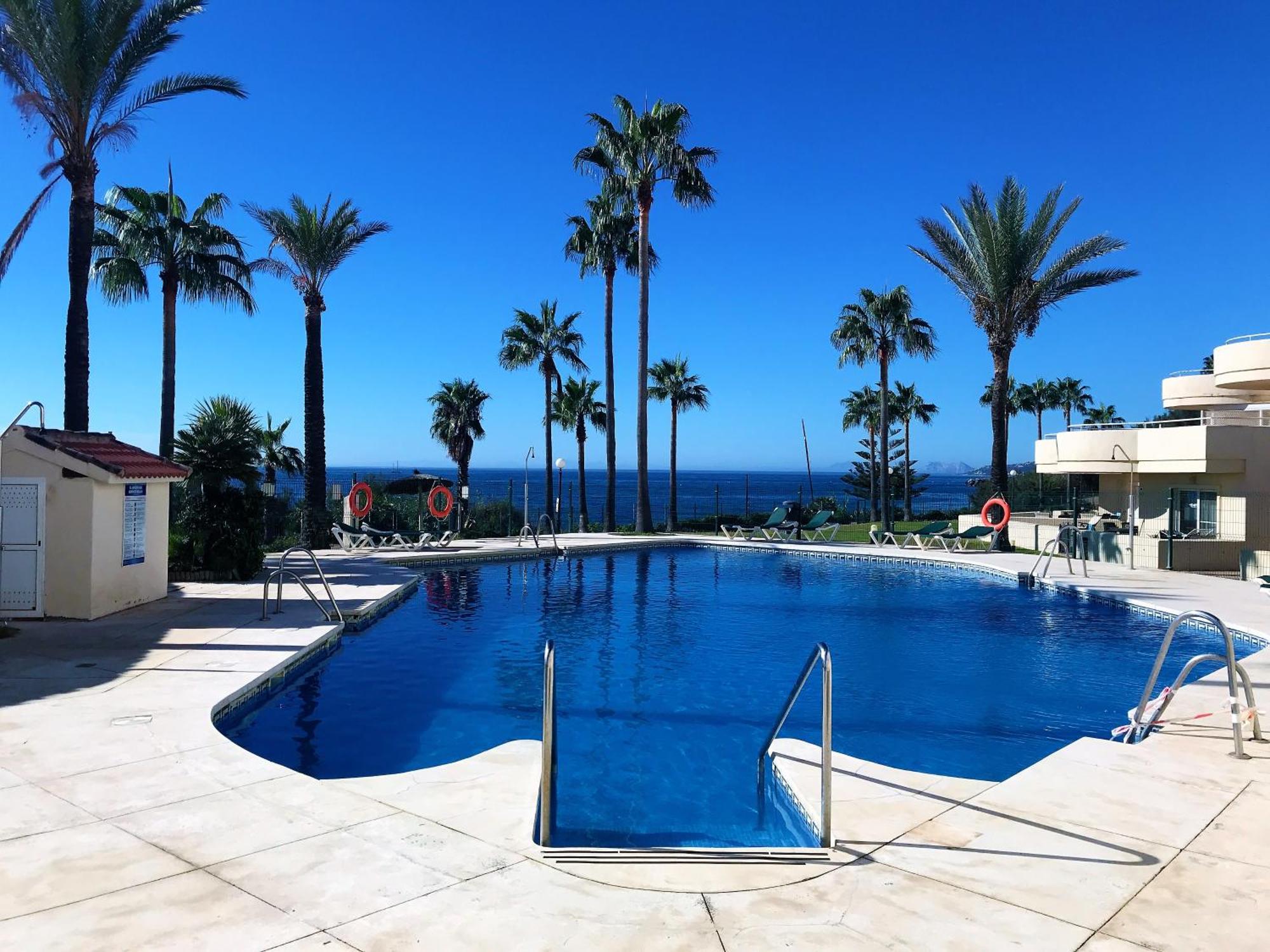 Apartments Bermuda Beach Estepona Esterno foto