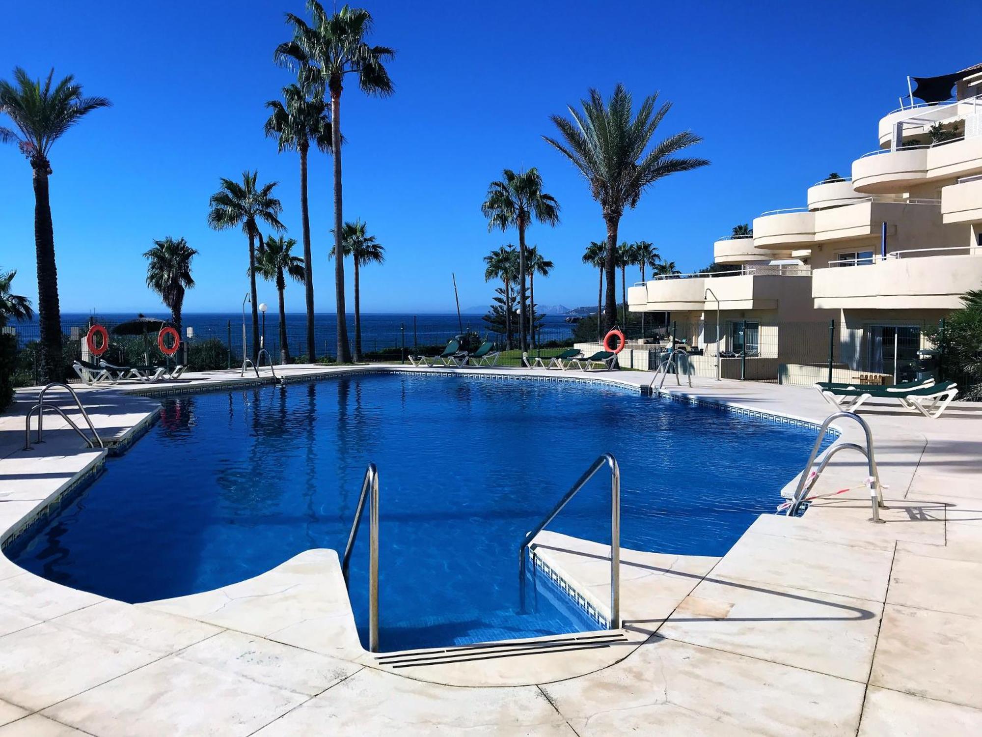 Apartments Bermuda Beach Estepona Esterno foto